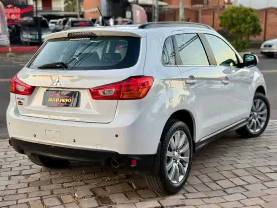MITSUBISHI-ASX-2014