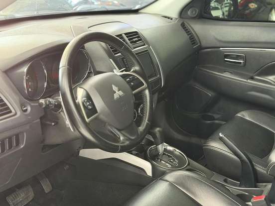 MITSUBISHI-ASX-2014