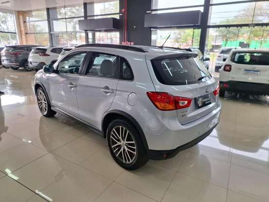 MITSUBISHI-ASX-2017