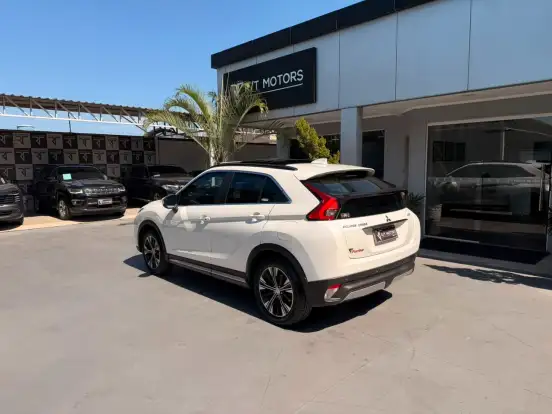 MITSUBISHI-ECLIPSE CROSS-2021