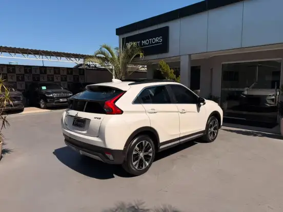 MITSUBISHI-ECLIPSE CROSS-1.5 MIVEC TURBO GASOLINA HPE-S CVT MITSUBISHI-ECLIPSE CROSS-2021