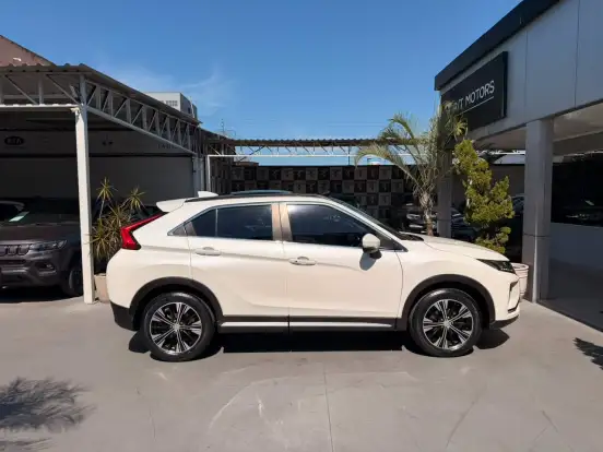 MITSUBISHI-ECLIPSE CROSS-1.5 MIVEC TURBO GASOLINA HPE-S CVT MITSUBISHI-ECLIPSE CROSS-2021