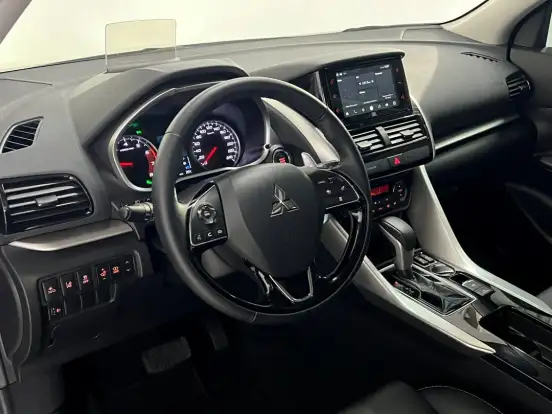 MITSUBISHI-ECLIPSE CROSS-1.5 MIVEC TURBO GASOLINA HPE-S CVT MITSUBISHI-ECLIPSE CROSS-2024