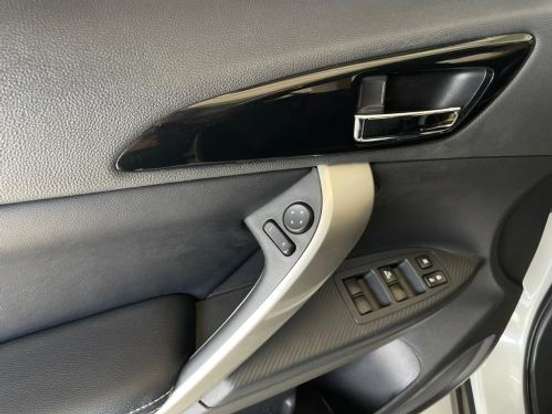 MITSUBISHI-ECLIPSE CROSS-1.5 MIVEC TURBO GASOLINA HPE CVT MITSUBISHI-ECLIPSE CROSS-2024