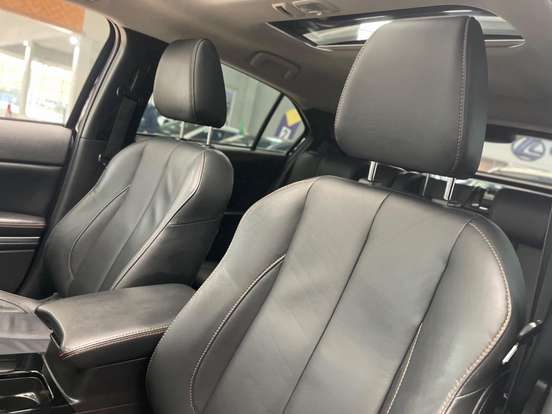 MITSUBISHI-ECLIPSE CROSS-2020