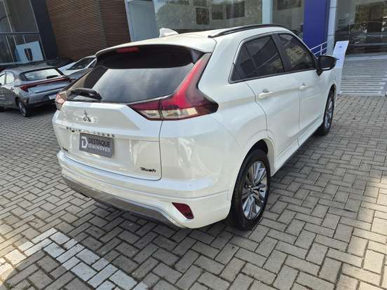 MITSUBISHI-ECLIPSE CROSS-2024