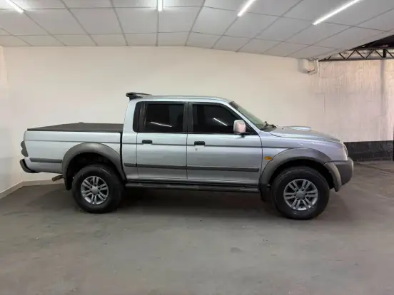 MITSUBISHI-L200-2007