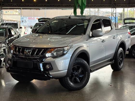 MITSUBISHI L200 TRITON 2.4 16V TURBO DIESEL OUTDOOR GLX CD 4X4 MANUAL