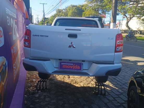 MITSUBISHI-L200 TRITON-2.4 16V TURBO DIESEL SPORT GLS CD 4P 4X4 AUTOMÁTICO MITSUBISHI-L200 TRITON-2024