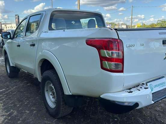 MITSUBISHI-L200 TRITON-2.4 16V TURBO DIESEL SPORT GLS CD 4P 4X4 AUTOMÁTICO MITSUBISHI-L200 TRITON-2022