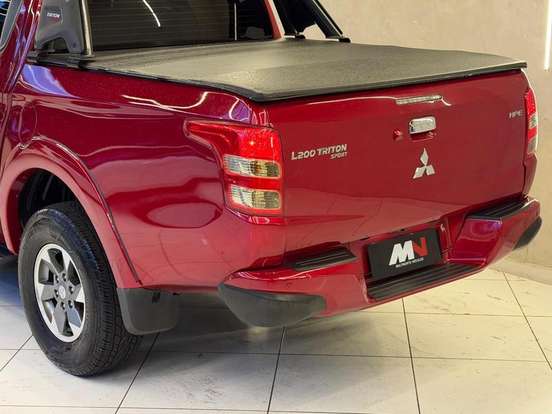 MITSUBISHI-L200 TRITON-2.4 16V TURBO DIESEL SPORT HPE CD 4P 4X4 AUTOMÁTICO MITSUBISHI-L200 TRITON-2019