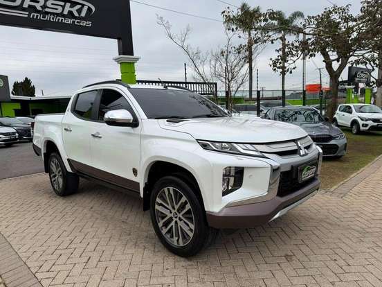 MITSUBISHI-L200 TRITON-2.4 16V TURBO DIESEL SPORT HPE-S TERRA CD 4P 4X4 AUTOMÁTICO MITSUBISHI-L200 TRITON-2024