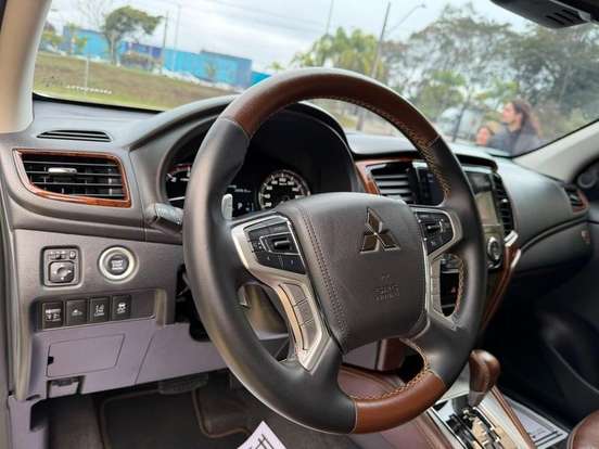 MITSUBISHI-L200 TRITON-2.4 16V TURBO DIESEL SPORT HPE-S TERRA CD 4P 4X4 AUTOMÁTICO MITSUBISHI-L200 TRITON-2024