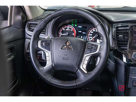 MITSUBISHI-L200 TRITON-2024