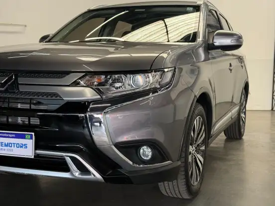MITSUBISHI-OUTLANDER-2.0 MIVEC GASOLINA GLS AUTOMÁTICO MITSUBISHI-OUTLANDER-2018
