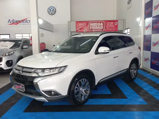 MITSUBISHI-OUTLANDER-2.2 4X4 16V DIESEL 4P AUTOMÁTICO MITSUBISHI-OUTLANDER-2015