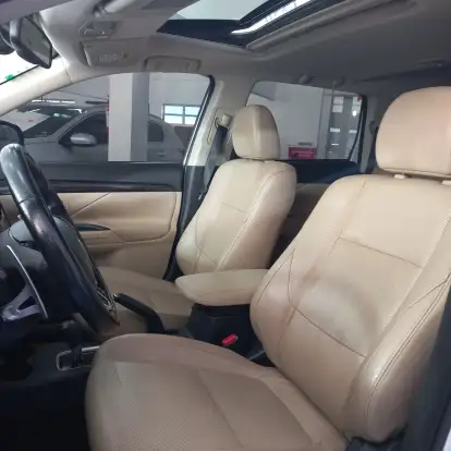 MITSUBISHI-OUTLANDER-2015