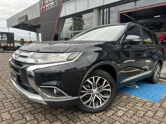 MITSUBISHI-OUTLANDER-2.0 16V GASOLINA 4P AUTOMÁTICO MITSUBISHI-OUTLANDER-2015