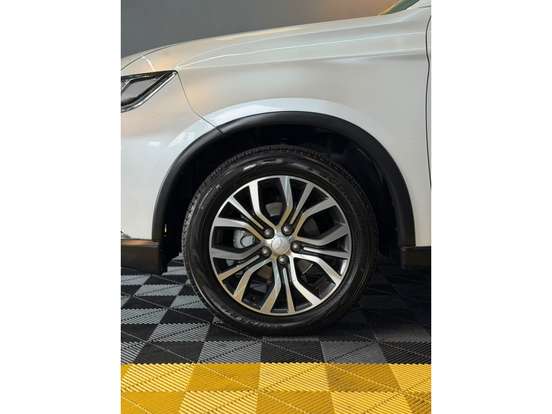 MITSUBISHI-OUTLANDER-2.0 16V GASOLINA 4P AUTOMÁTICO MITSUBISHI-OUTLANDER-2015