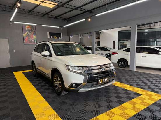 MITSUBISHI-OUTLANDER-2.0 16V GASOLINA 4P AUTOMÁTICO MITSUBISHI-OUTLANDER-2015
