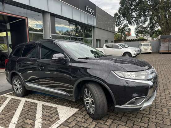 MITSUBISHI-OUTLANDER-2.0 16V GASOLINA 4P AUTOMÁTICO MITSUBISHI-OUTLANDER-2015