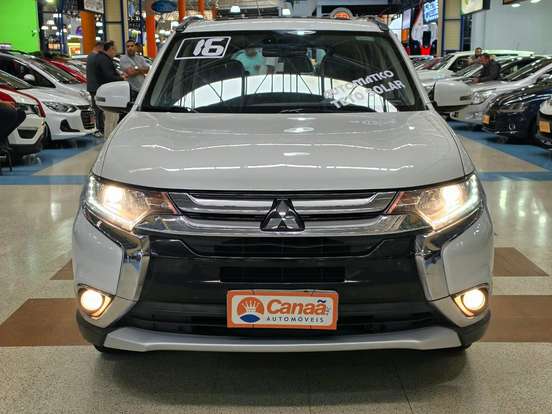 MITSUBISHI-OUTLANDER-2015