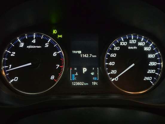 MITSUBISHI-OUTLANDER-2015