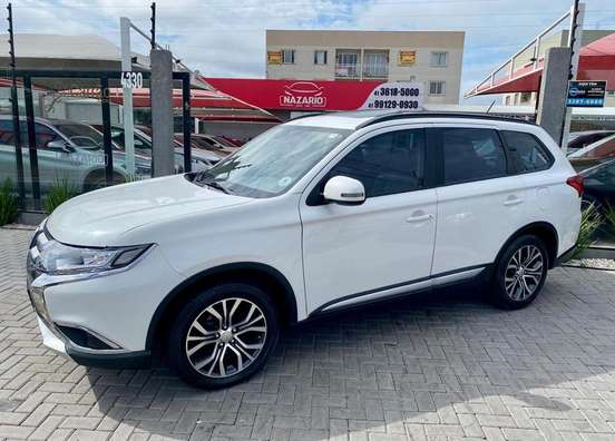 MITSUBISHI-OUTLANDER-2016