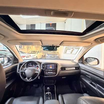 MITSUBISHI-OUTLANDER-2016