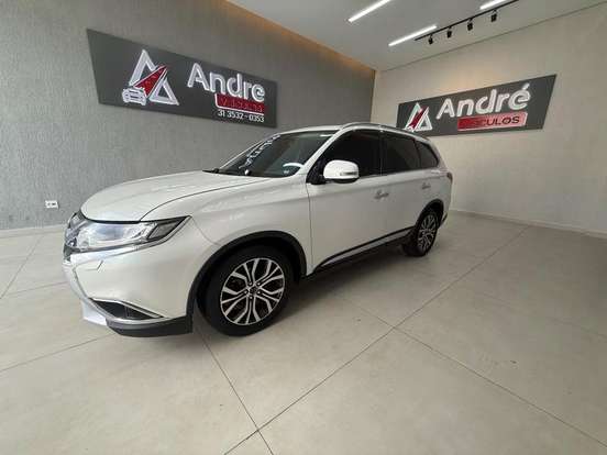 MITSUBISHI-OUTLANDER-2.2 4X4 16V DIESEL 4P AUTOMÁTICO MITSUBISHI-OUTLANDER-2015