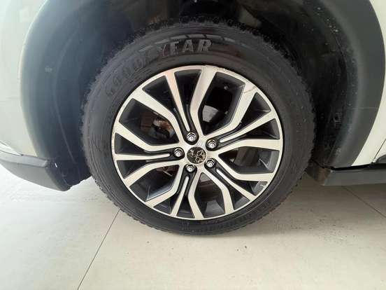 MITSUBISHI-OUTLANDER-2.2 4X4 16V DIESEL 4P AUTOMÁTICO MITSUBISHI-OUTLANDER-2015