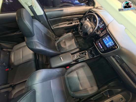 MITSUBISHI-OUTLANDER-2.2 4X4 16V DIESEL 4P AUTOMÁTICO MITSUBISHI-OUTLANDER-2016