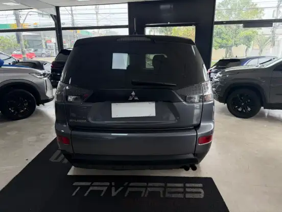 MITSUBISHI-OUTLANDER-2007