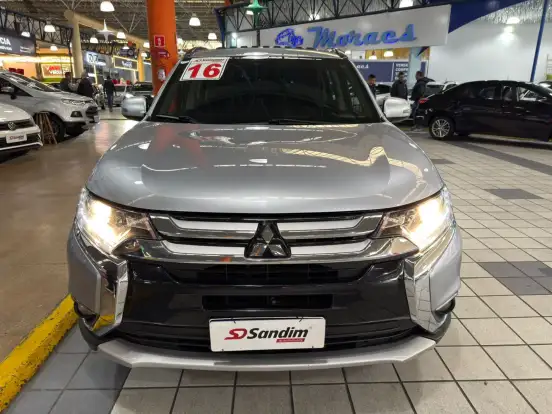MITSUBISHI-OUTLANDER-3.0 GT 4X4 V6 24V GASOLINA 4P AUTOMÁTICO MITSUBISHI-OUTLANDER-2016