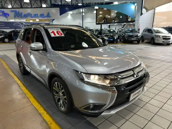MITSUBISHI-OUTLANDER-2016
