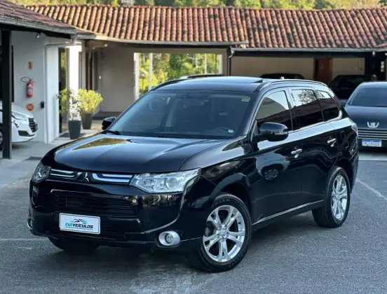 MITSUBISHI OUTLANDER 3.0 GT 4X4 V6 24V GASOLINA 4P AUTOMÁTICO