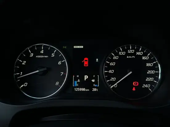 MITSUBISHI-OUTLANDER-2013