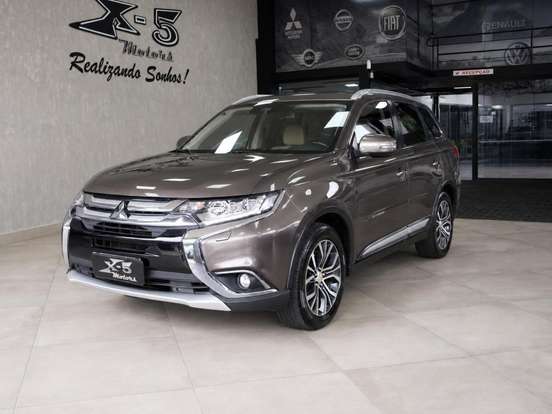 MITSUBISHI-OUTLANDER-3.0 GT 4X4 V6 24V GASOLINA 4P AUTOMÁTICO MITSUBISHI-OUTLANDER-2017