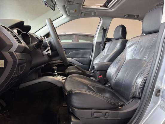 MITSUBISHI-OUTLANDER-3.0 GT 4X4 V6 24V GASOLINA 4P AUTOMÁTICO MITSUBISHI-OUTLANDER-2009