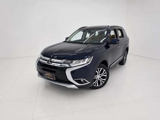 MITSUBISHI-OUTLANDER-3.0 GT 4X4 V6 24V GASOLINA 4P AUTOMÁTICO MITSUBISHI-OUTLANDER-2017
