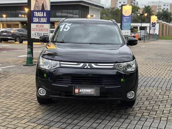 MITSUBISHI-OUTLANDER-2014