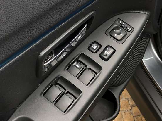 MITSUBISHI-OUTLANDER SPORT-2.0 MIVEC FLEX HPE AWD AUTOMÁTICO MITSUBISHI-OUTLANDER SPORT-2021