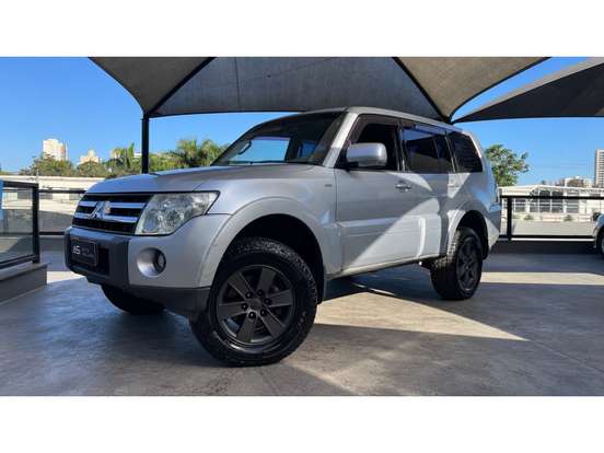 MITSUBISHI-PAJERO-2008