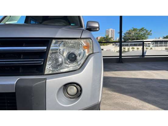 MITSUBISHI-PAJERO-2008
