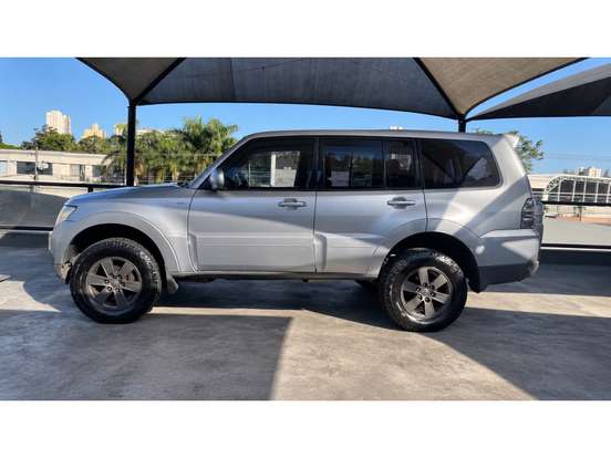 MITSUBISHI-PAJERO-2008