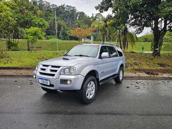 MITSUBISHI-PAJERO-2.5 HD 4X4 8V TURBO INTERCOOLER DIESEL 4P MANUAL MITSUBISHI-PAJERO-2010