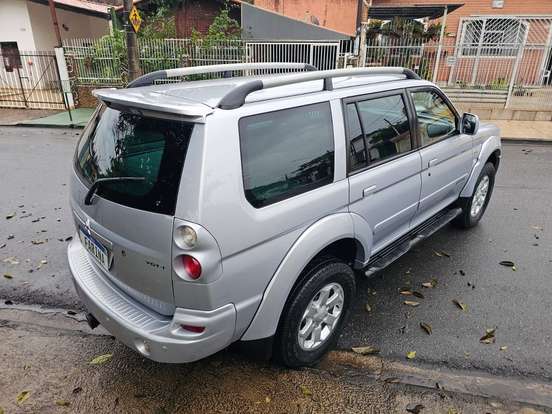 MITSUBISHI-PAJERO-2.5 HD 4X4 8V TURBO INTERCOOLER DIESEL 4P MANUAL MITSUBISHI-PAJERO-2010
