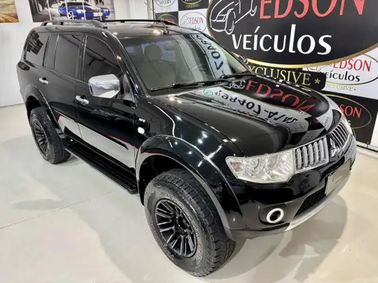 MITSUBISHI-PAJERO DAKAR-3.2 HPE 4X4 7 LUGARES 16V TURBO INTERCOOLER DIESEL 4P AUTOMÁTICO MITSUBISHI-PAJERO DAKAR-2010