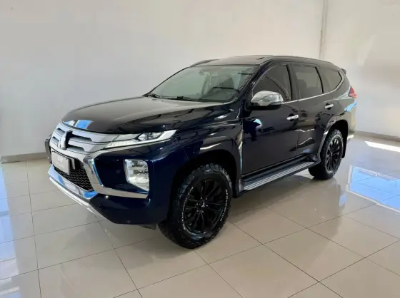 MITSUBISHI PAJERO SPORT 2.4 16V MIVEC TURBO DIESEL HPE-S AWD AUTOMÁTICO