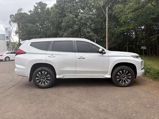 MITSUBISHI-PAJERO SPORT-2.4 16V MIVEC TURBO DIESEL HPE AWD AUTOMÁTICO MITSUBISHI-PAJERO SPORT-2023